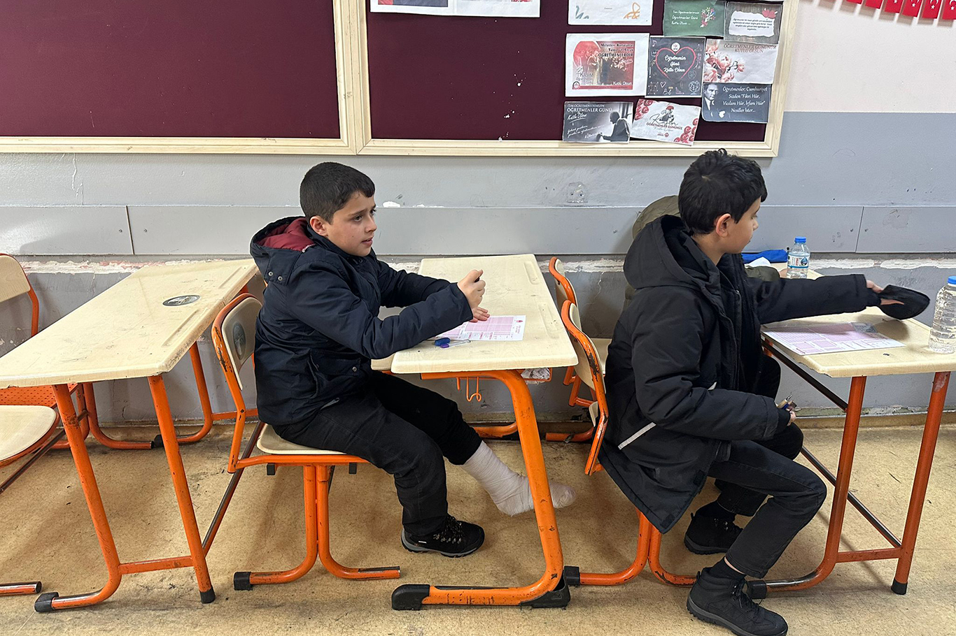 Siyer sevdası engel tanımadı, kırık ayağıyla Siyer Yarışmasına girdi