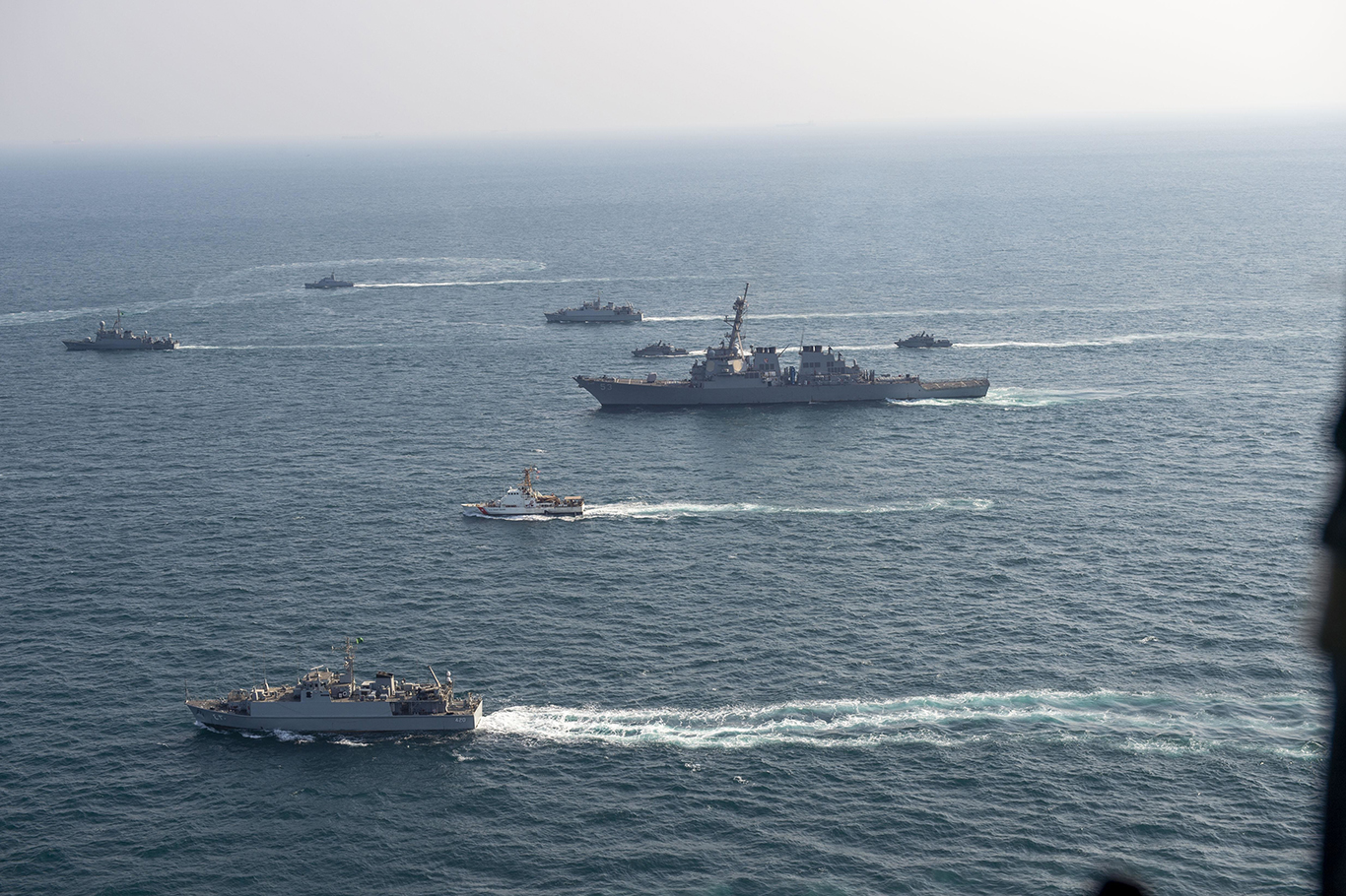 Erebistana Siûdî û Emrîka tetbîqatek hevbeş a deryayî li dar dixin