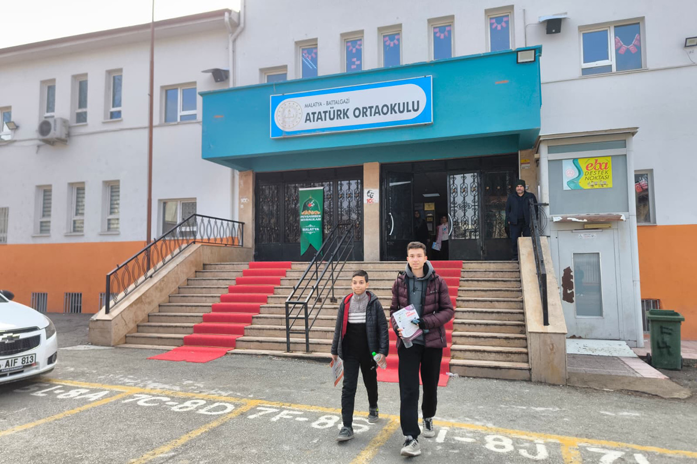 Siyer Yarışmasına katılan Gazze'li kardeşler: Gönlümüzün yarısı Gazze'de