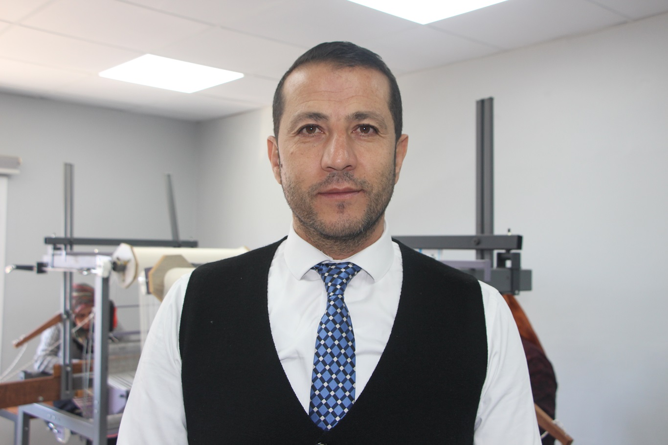 Bin yıllık geçmişe sahip Mardin’e özgü buhari kumaşı ilmek ilmek dokunuyor