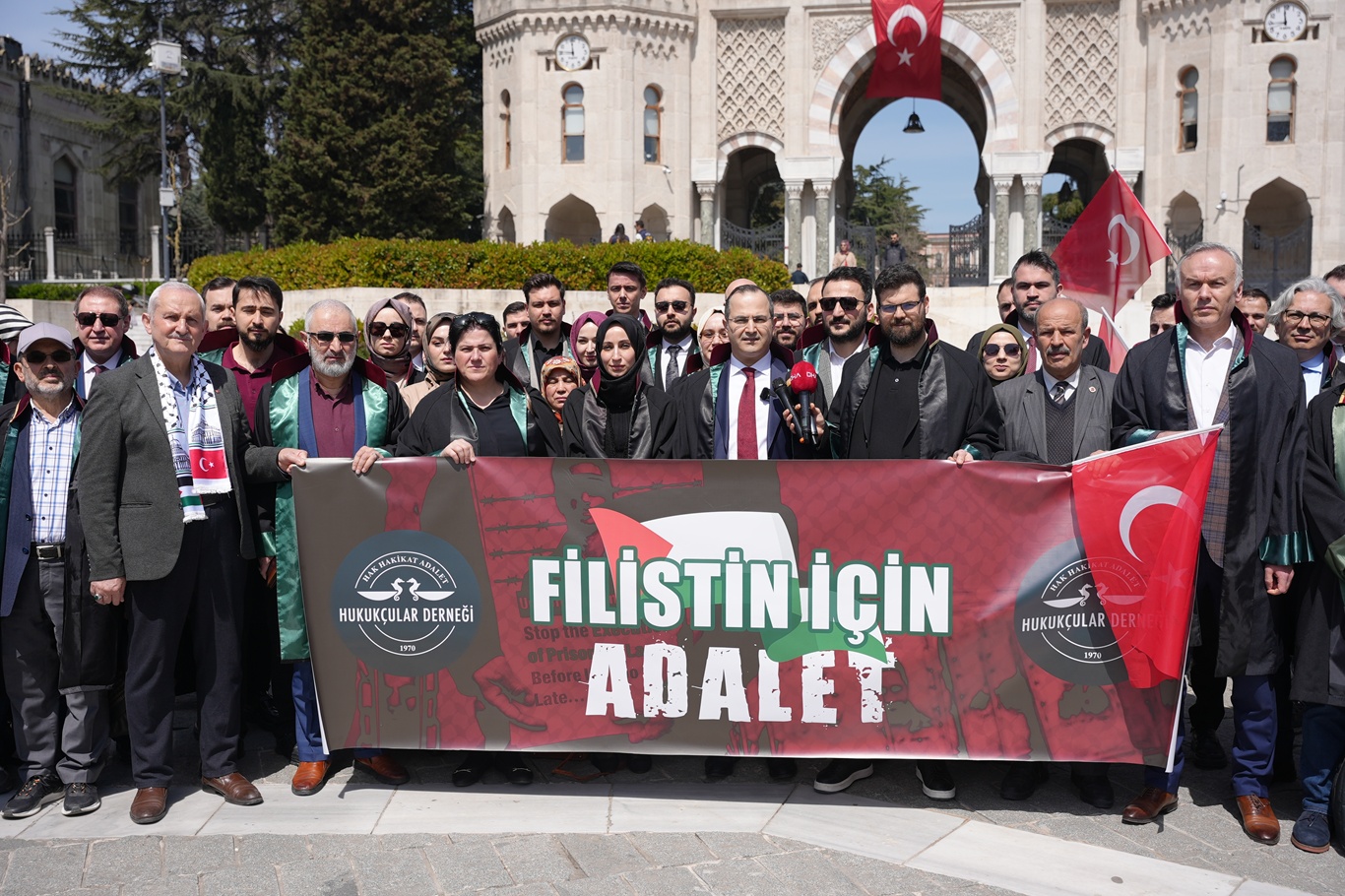    Hukukçular Derneği'nden idam yasasına tepki: Tek başına bile savaş suçudur