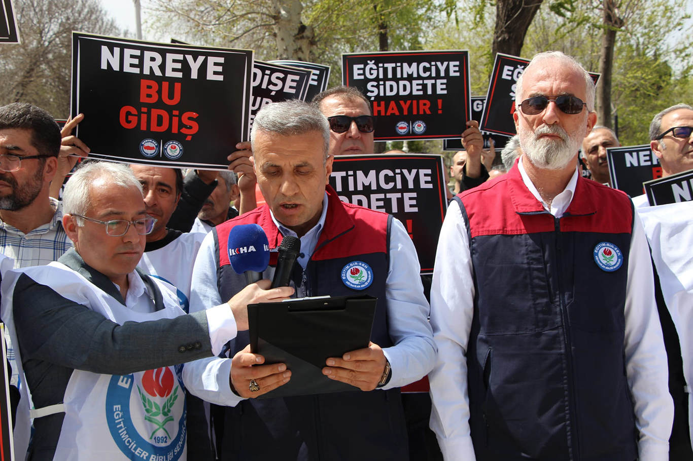 GAZİANTEP’TE KİTLESEL BASIN AÇIKLAMASI: EĞİTİM-BİR-SEN’DEN SİVEREK SALDIRISINA SERT TEPKİ