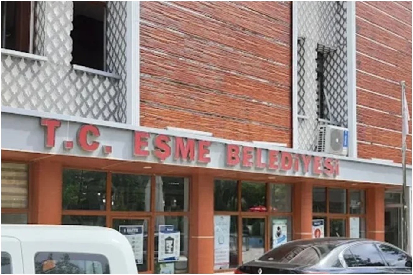 Eşme Belediye Başkanı Tozan görevden uzaklaştırıldı