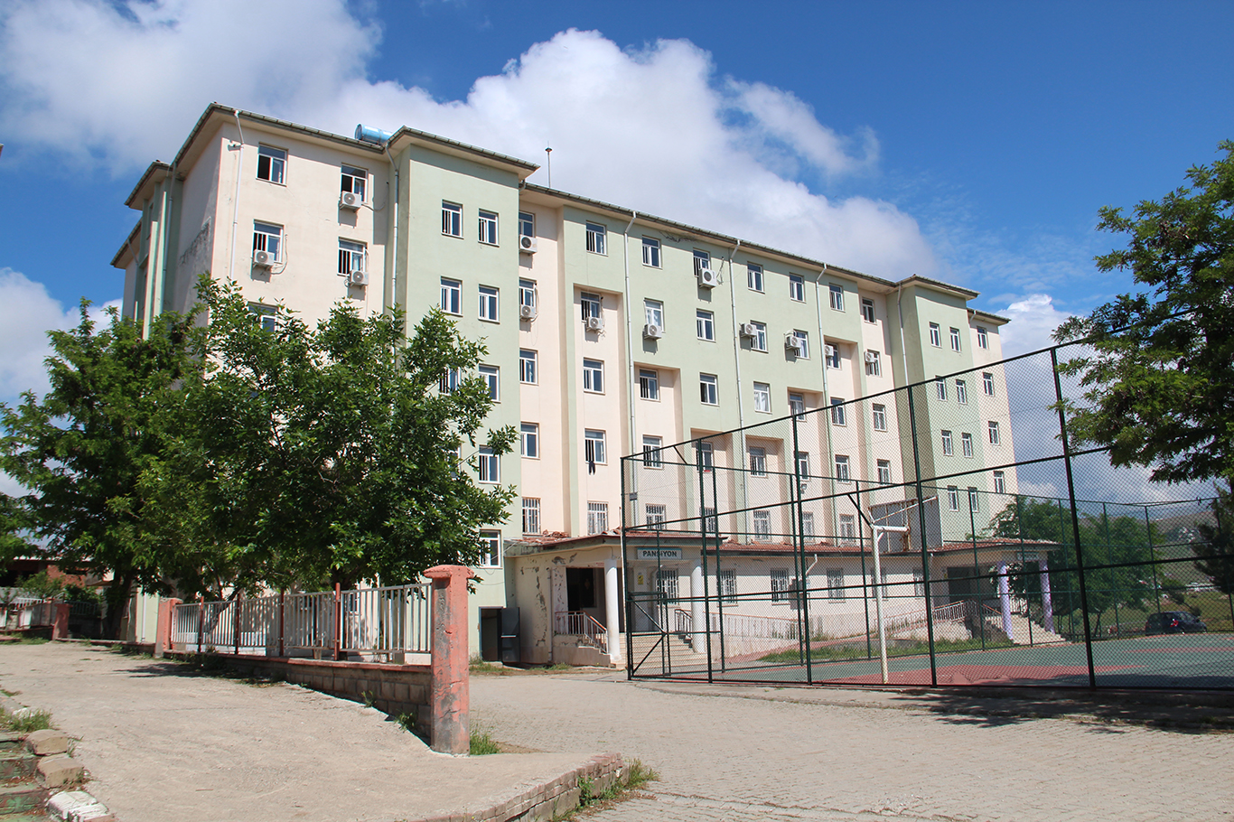 Geleceğin hafız doktorları ve öğretmenleri bu kursta yetişiyor