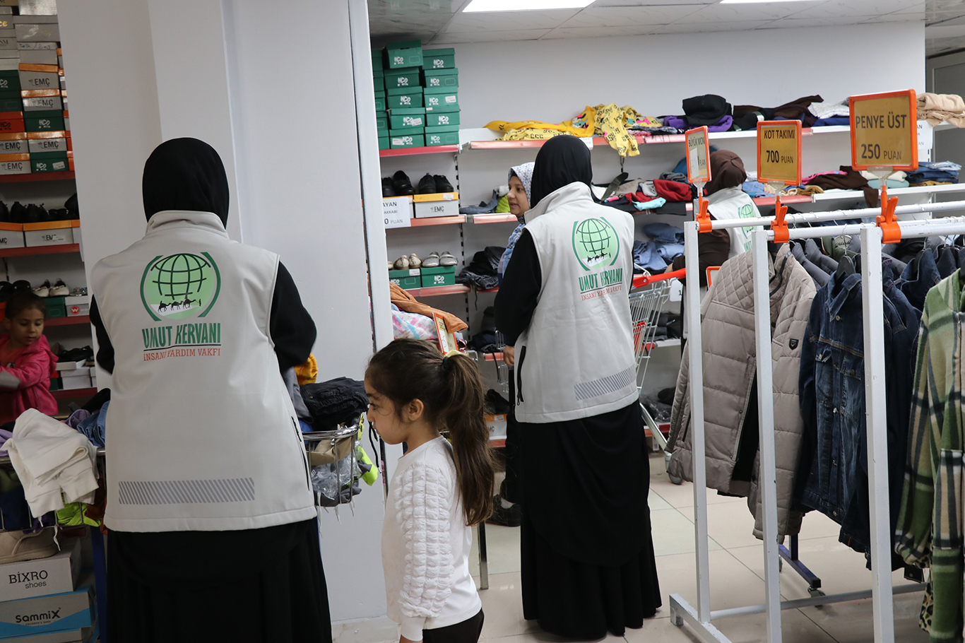 Gaziantep Umut Kervanı'ndan bayram öncesi ihtiyaç sahiplerine destek