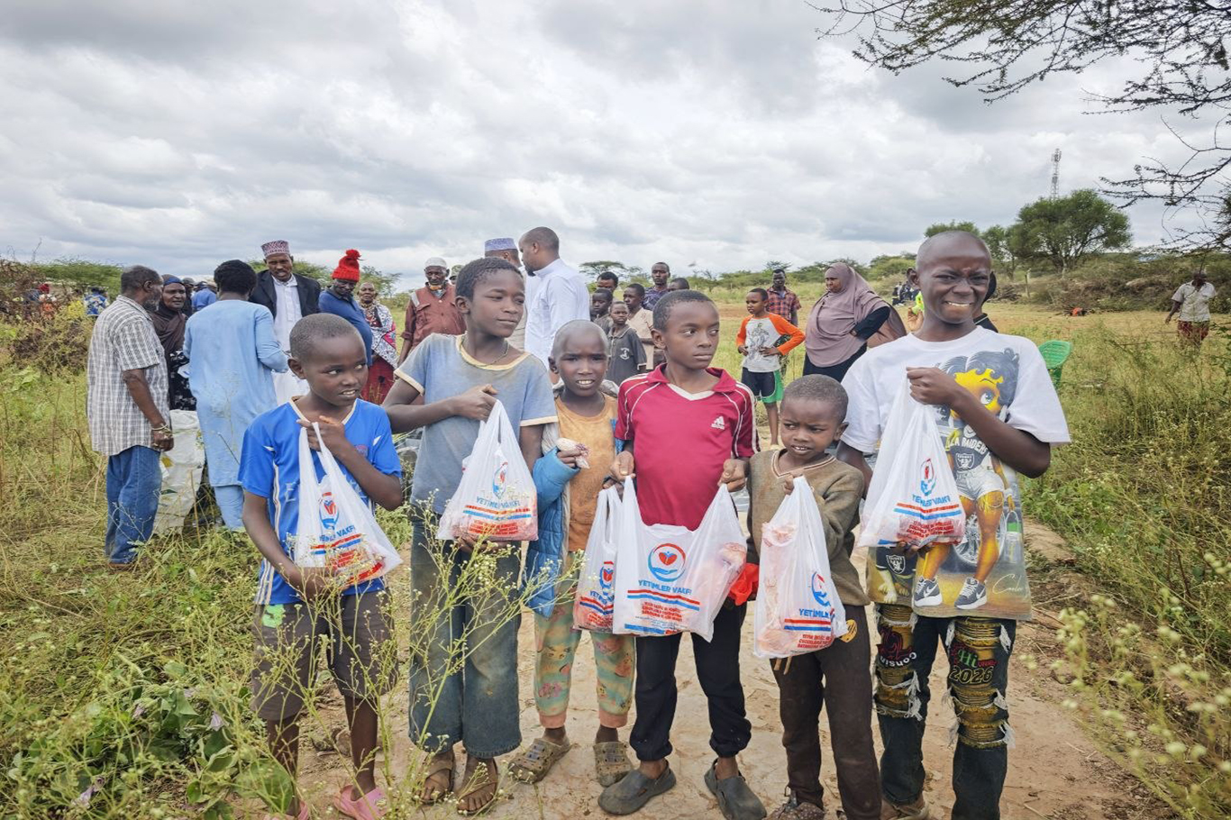  Yetimler Vakfı Kenya’da kurban etlerini ihtiyaç sahiplerine ulaştırdı