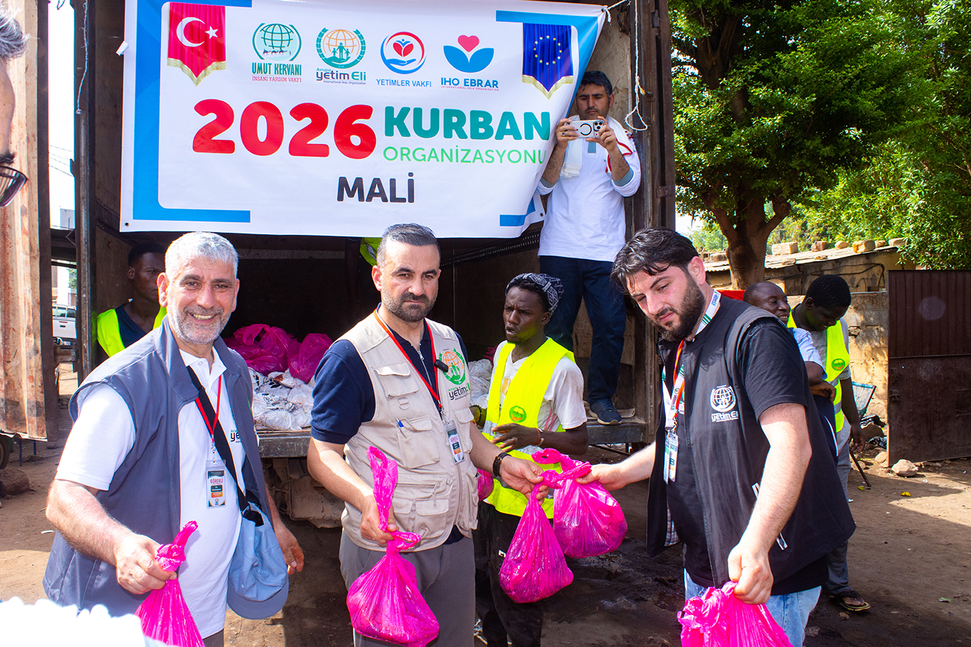 Yetimler Vakfı Mali’de ihtiyaç sahiplerinin sofralarına umut oldu