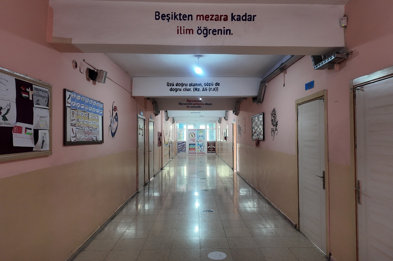 Öğrenciler çift kanatlı bir eğitim anlayışıyla geleceğe hazırlanıyor
