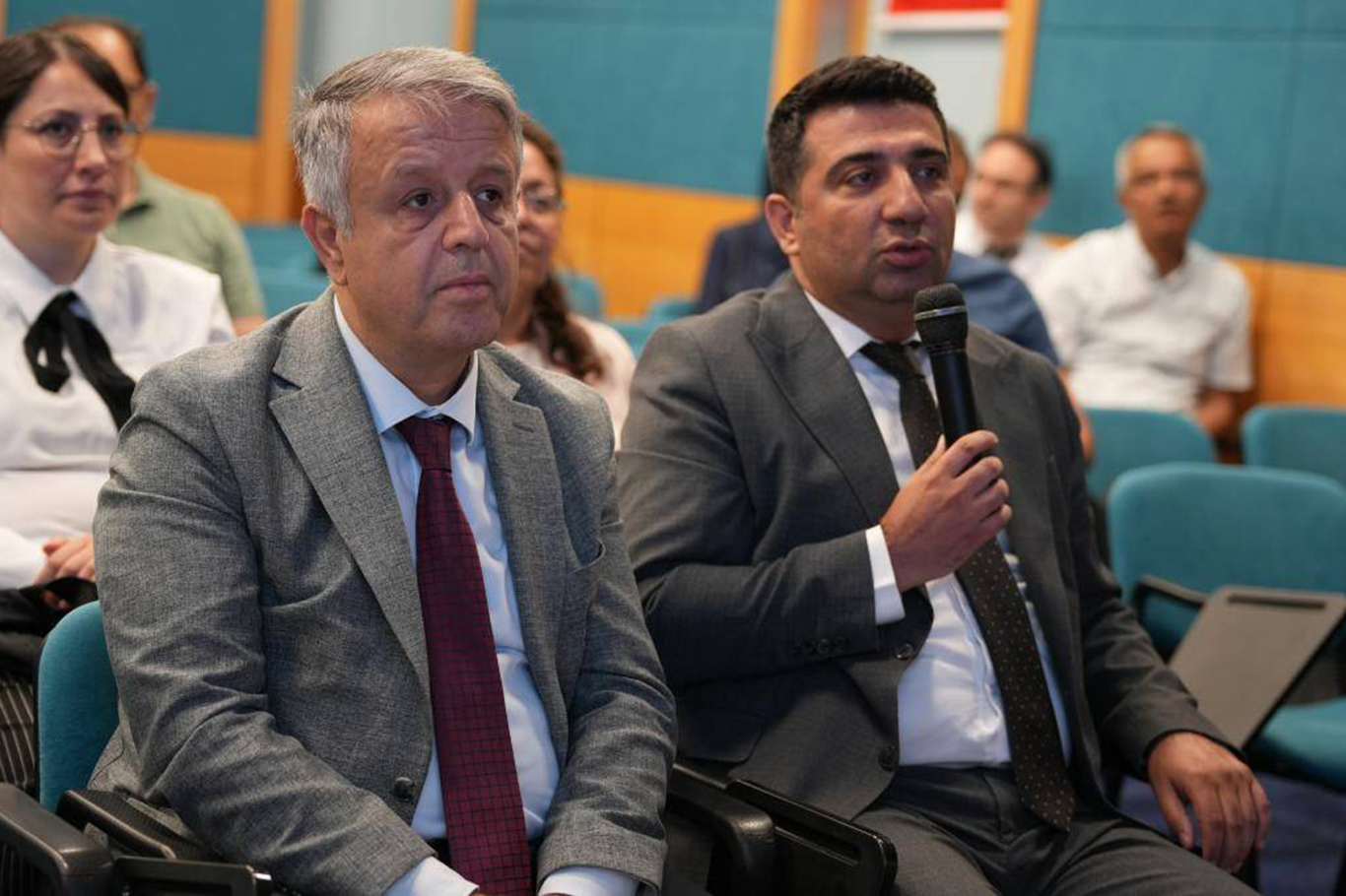 Malatya'da yönetici liderlik eğitim programında yapay zekâ ele alındı