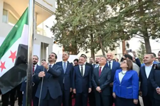 سوريا تعيد فتح قنصليتها في غازي عنتاب