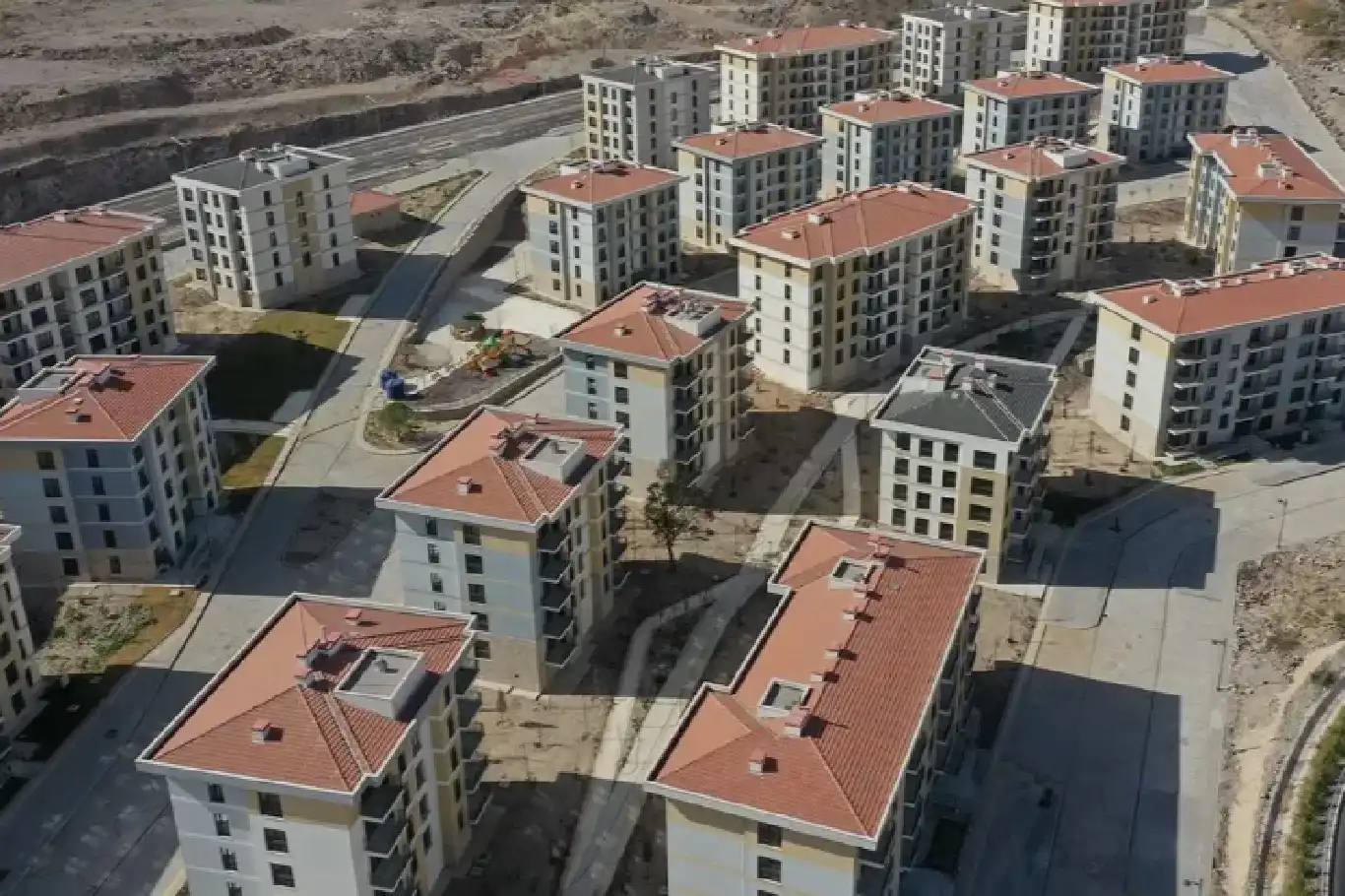 TOKİ'den İzmir'de kurasız konut satışı