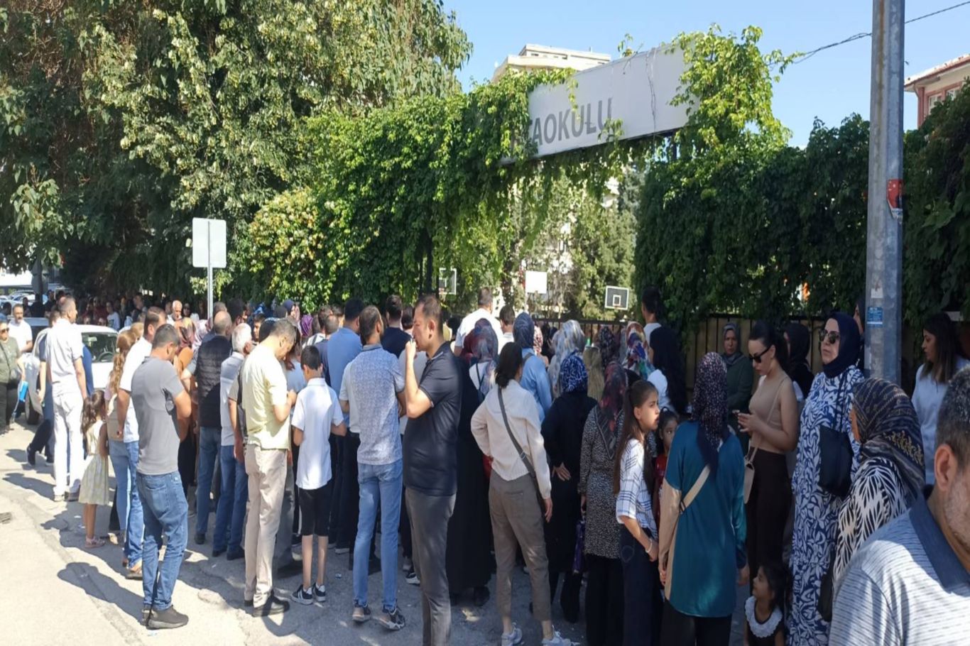 Gaziantep'te 30 bin 212 öğrenci için LGS heyecanı başladı