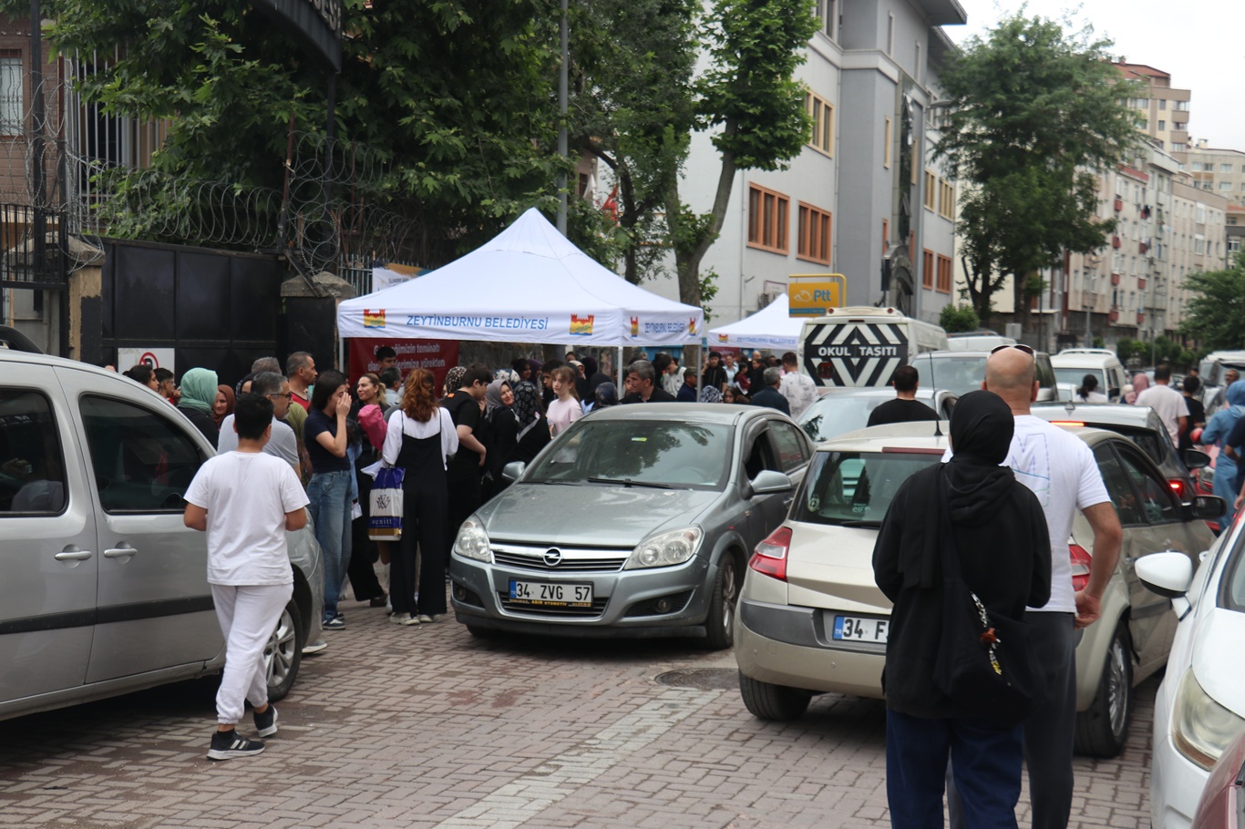 İstanbul'da 200 bin öğrenci için LGS heyecanı başladı