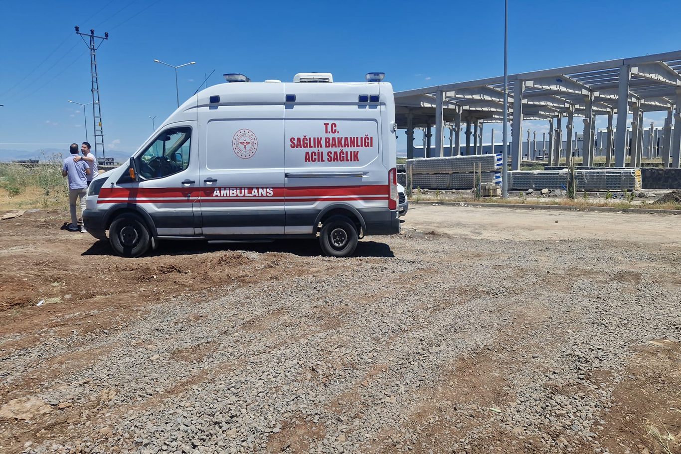 Diyarbakır'da beton duvar işçilerin üzerine düştü: 1 ölü, 1 yaralı