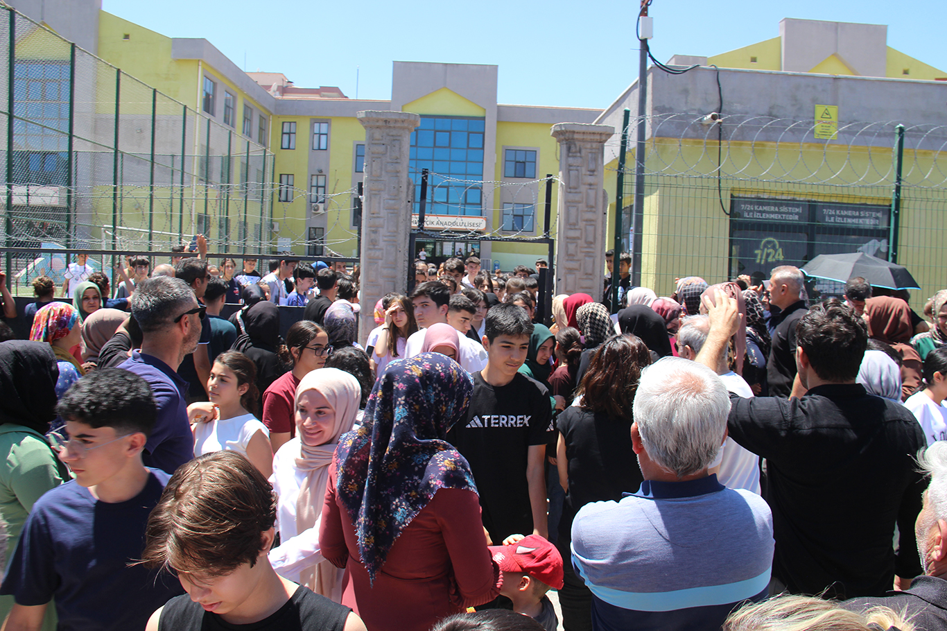 LGS sonrası öğrenci ve velilerden ilk değerlendirme