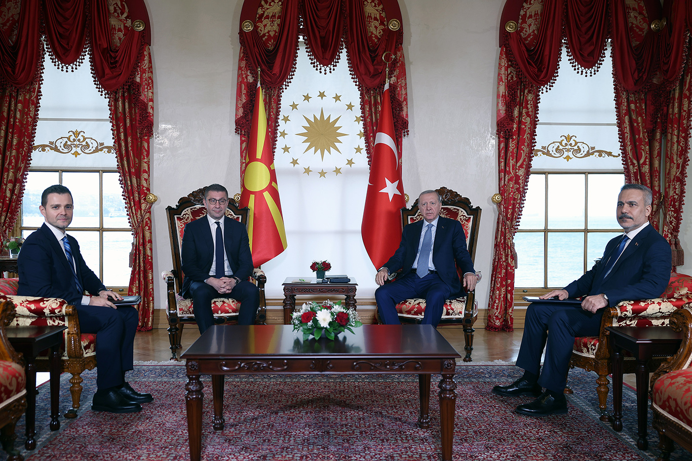 Cumhurbaşkanı Erdoğan, Kuzey Makedonya Başbakanı Mickoski'yi kabul etti
