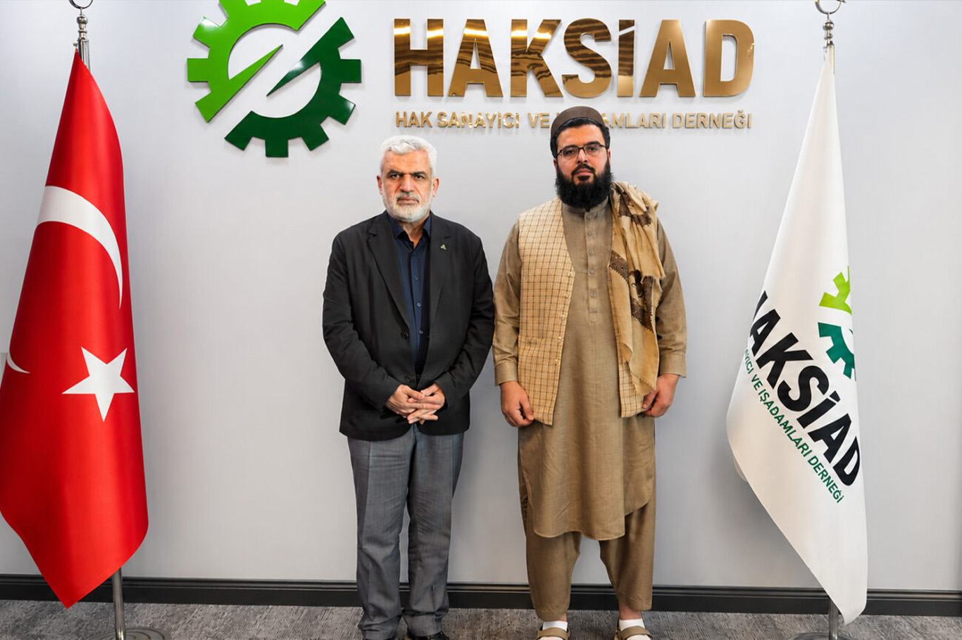 دیدار معاون وزیر دارایی افغانستان با انجمن بازرگانان و صنعتگران حقسیاد