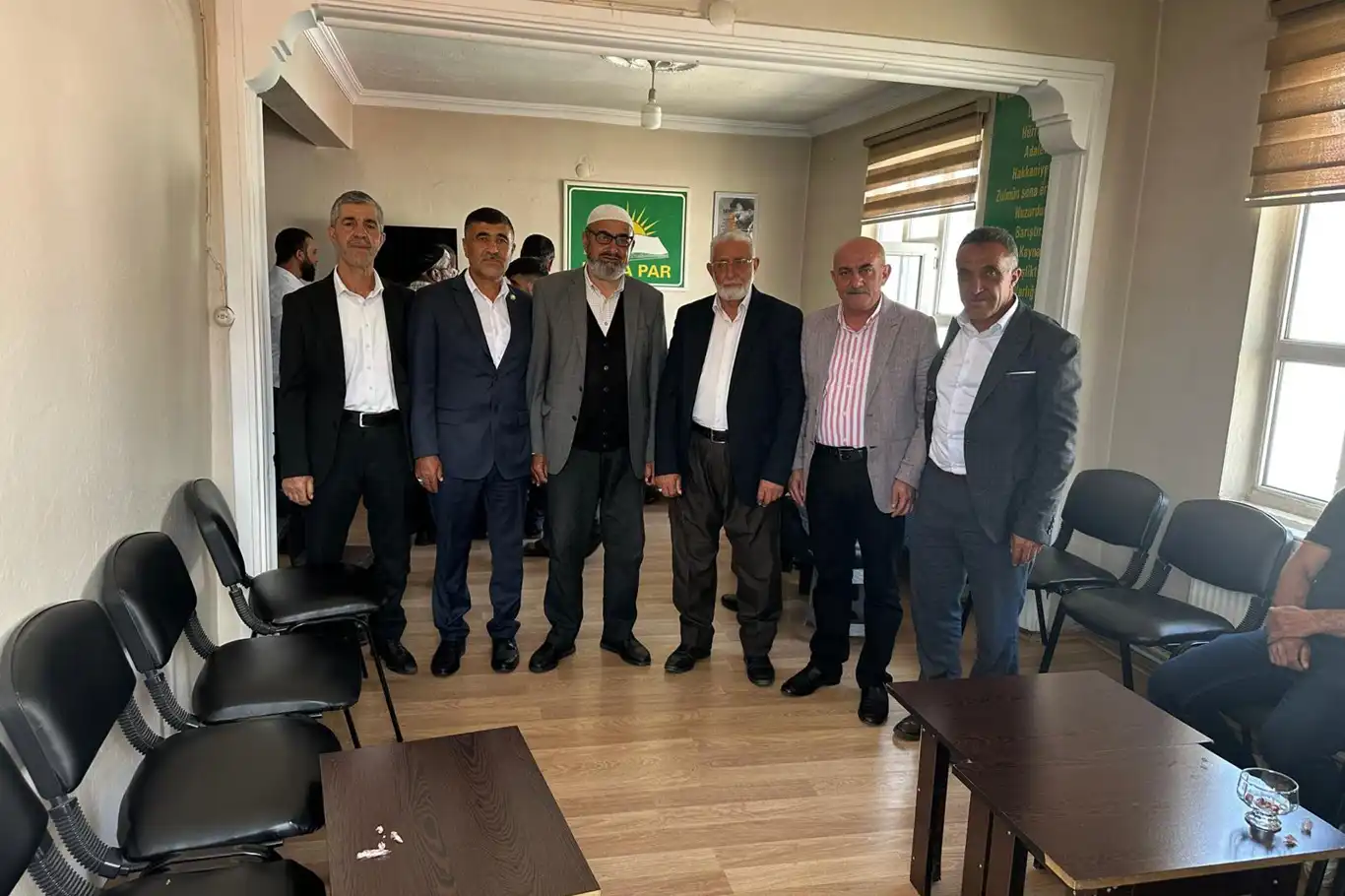 HÜDA PAR Karlıova İlçe Kongresi yapıldı: Tekin Yıldırak güven tazeledi