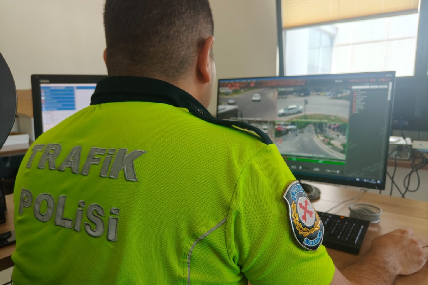 Antalya'da kuralları ihlal eden 3 bin 830 sürücüye ceza