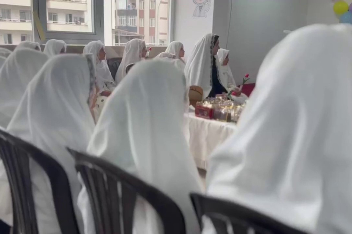 Gaziantep'te genç kızlar tesettüre adım attı