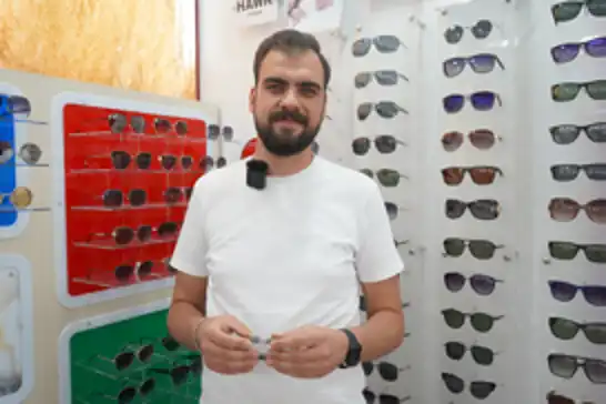Optisyen Çakmak: Her siyah cam güneşten korumaz