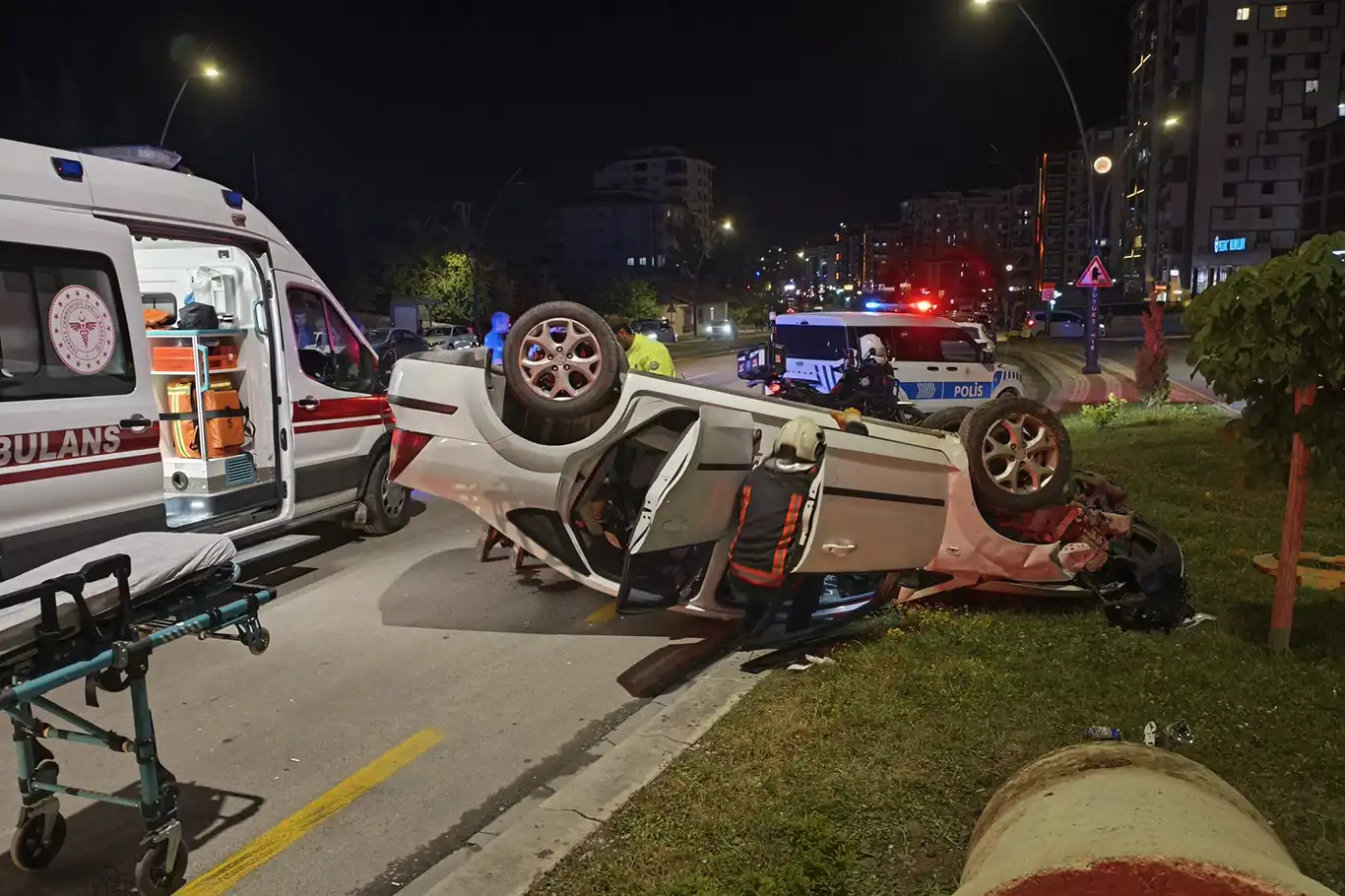 Malatya'da otomobil ters döndü: 2 yaralı