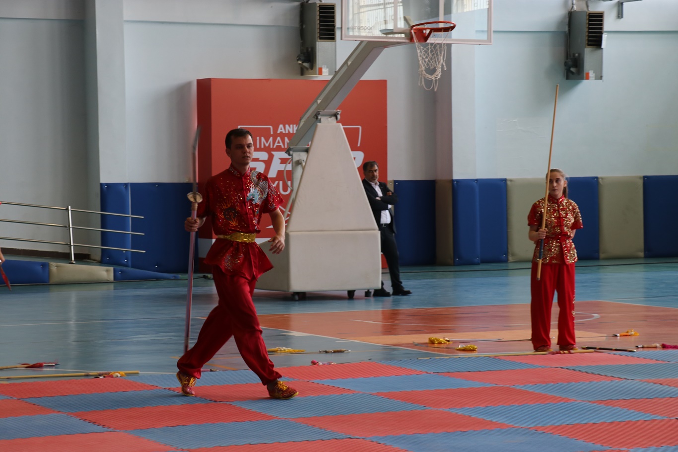 Ankara 2. İmam Hatip Spor Oyunları'nda dereceye giren öğrencilere ödülleri verildi