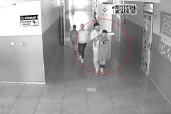 Boğazına şeker kaçan öğrenci, öğretmenin Heimlich manevrasıyla kurtarıldı