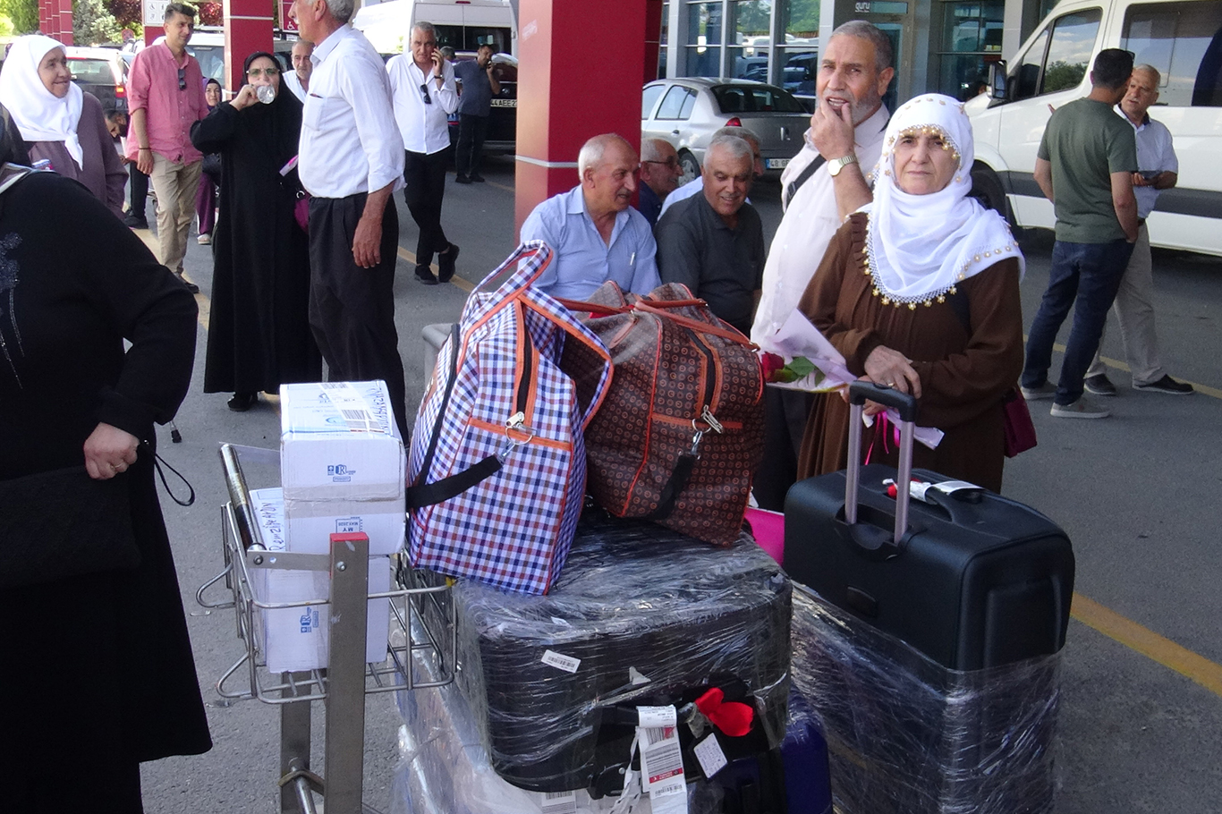 Malatyalı hacılar: Kâbe'den ayrılmak çok zor oldu