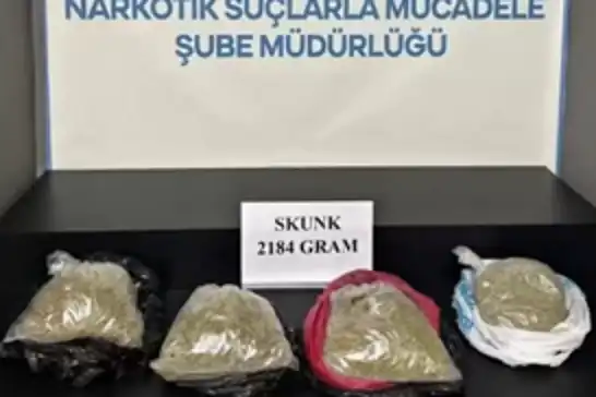 Hakkari’de 2 kilogram skunk ele geçirildi: 4 tutuklama