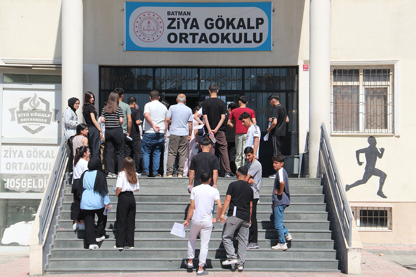 Batman'da YKS heyecanı: 46 bin aday üniversite hayali için ter dökecek