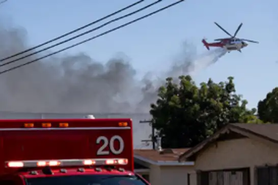 Los Angeles'taki depo yangını nedeniyle "acil durum" ilan edildi