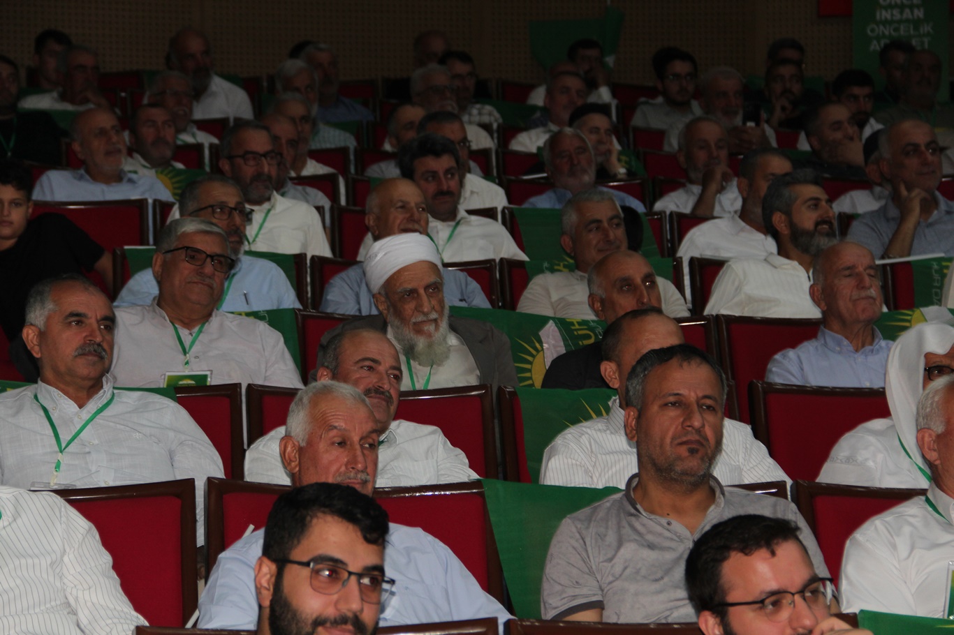 HÜDA PAR Batman Merkez İlçe Kongresi'nde Cihad Altun güven tazeledi