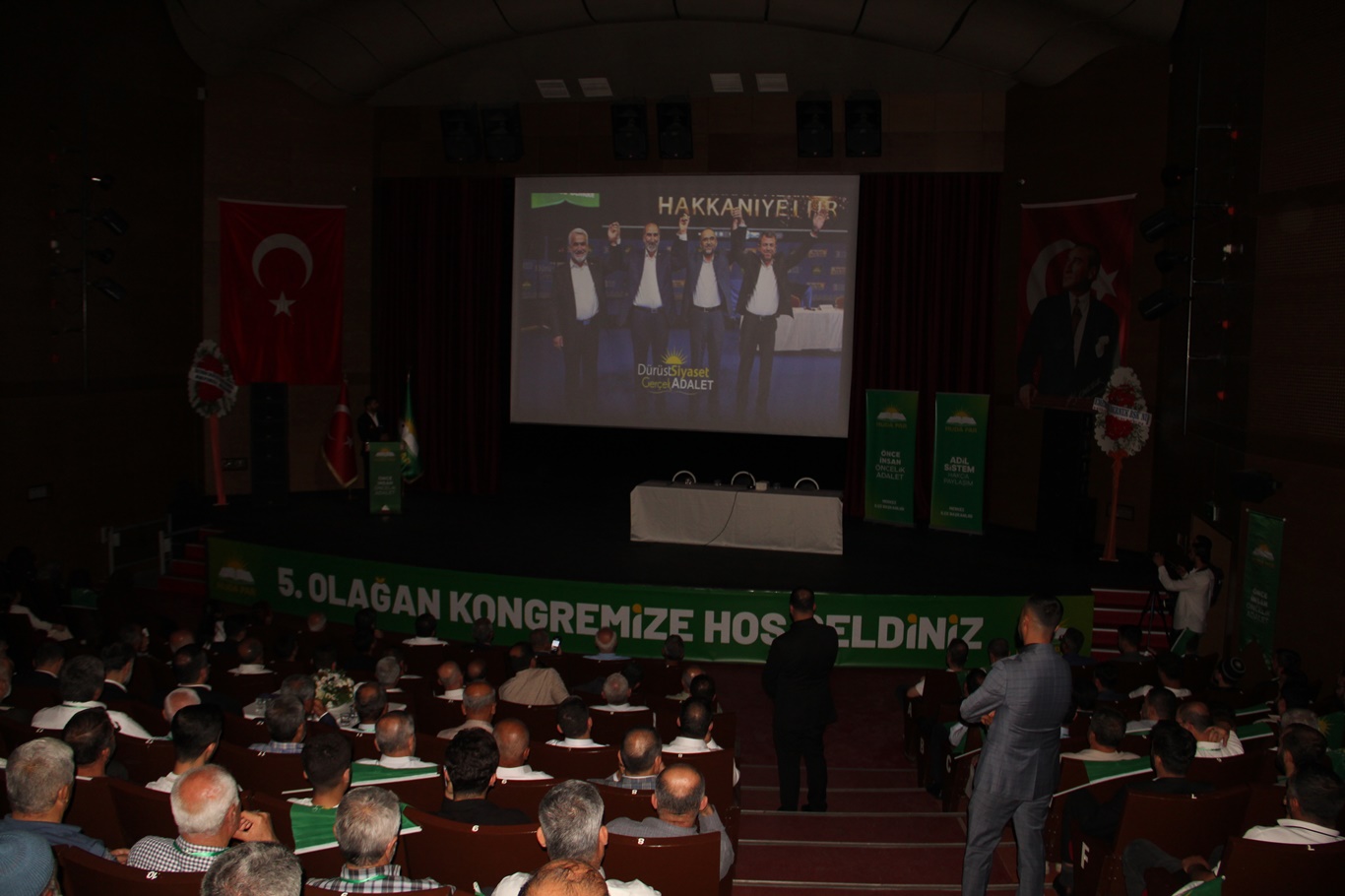 HÜDA PAR Batman Merkez İlçe Kongresi'nde Cihad Altun güven tazeledi
