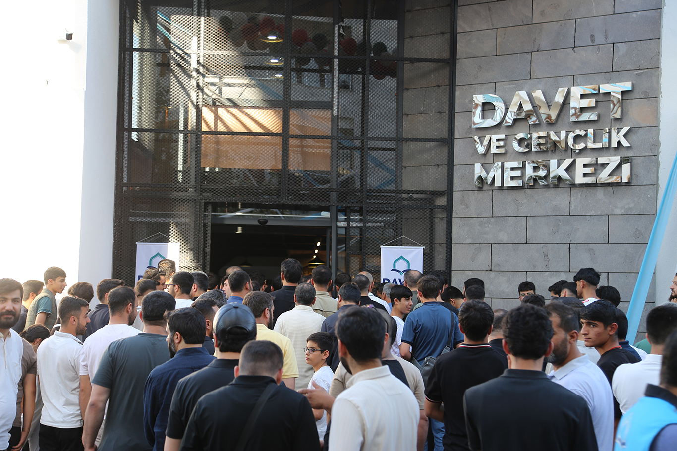 Davet ve Gençlik Hareketi Kayapınar ilçesinde şube açtı