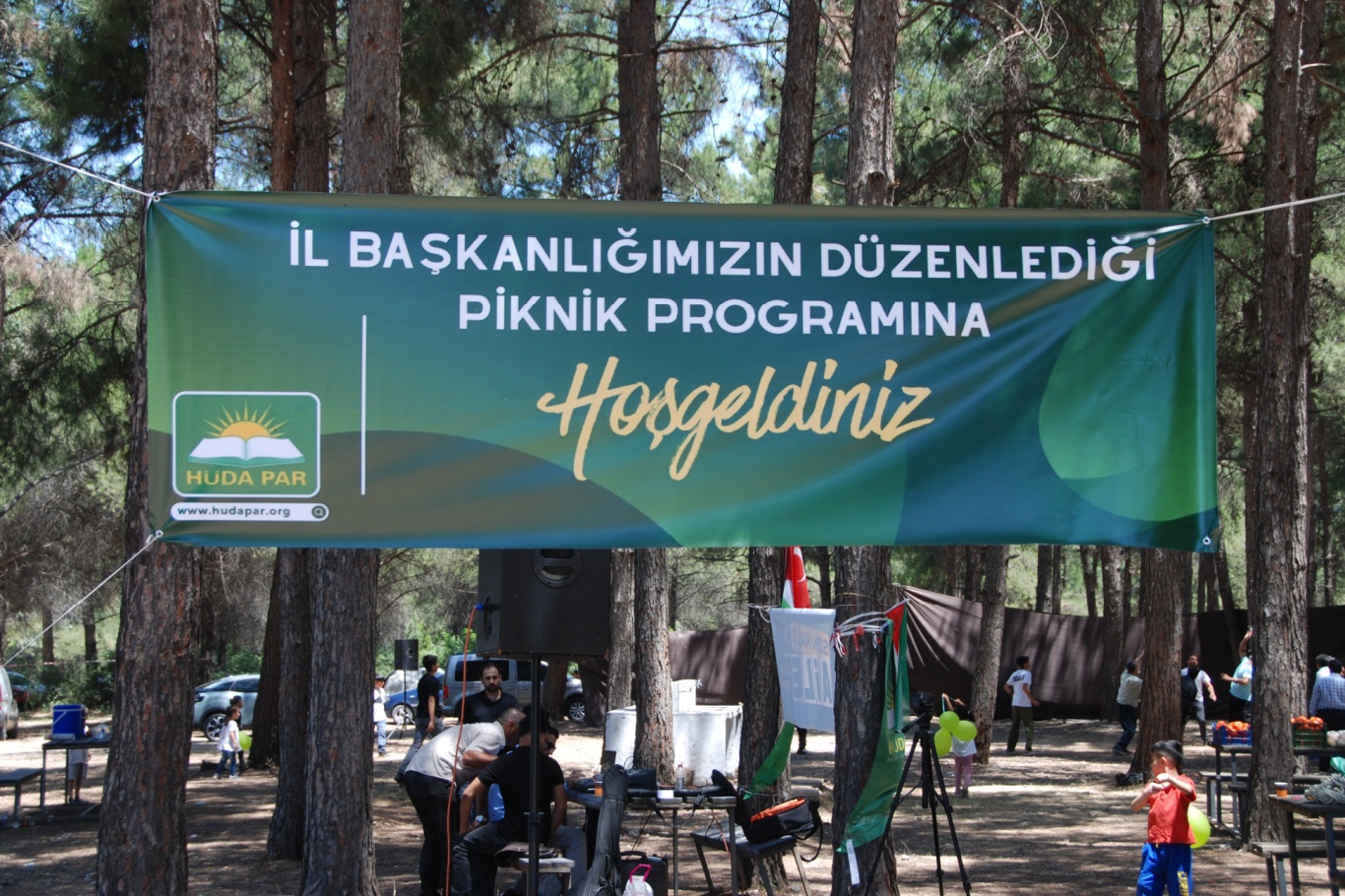 HÜDA PAR İzmir İl Başkanlığından “Son Kale Aile” temalı piknik programı