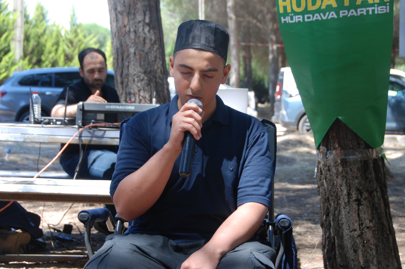 HÜDA PAR İzmir İl Başkanlığından “Son Kale Aile” temalı piknik programı