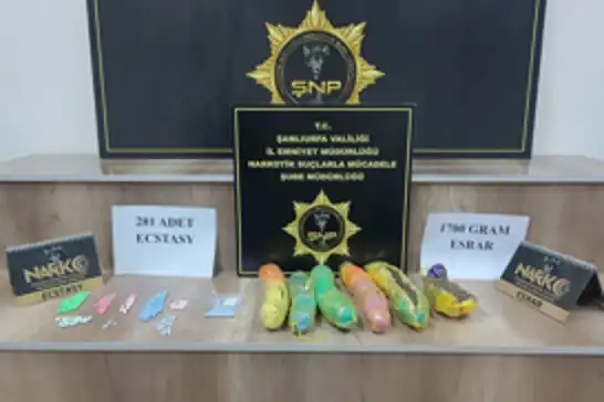 Şanlıurfa'da otomobilde uyuşturucu ele geçirildi: 2 tutuklama
