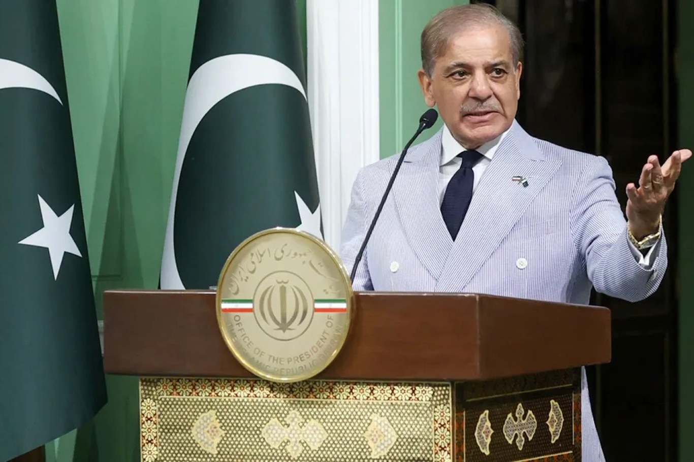 Pakistan PM says Iran is 'sincere' in pursuit of Middle East peace