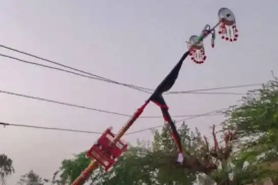 ۸ نفر در مراسم عزاداری کربلا در پاکستان بر اثر برق‌گرفتگی جان باختند