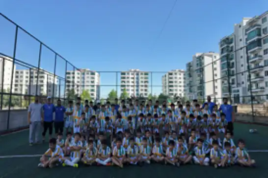 Diyarbakır 639 Spor Kulübü yaz okulunu açtı