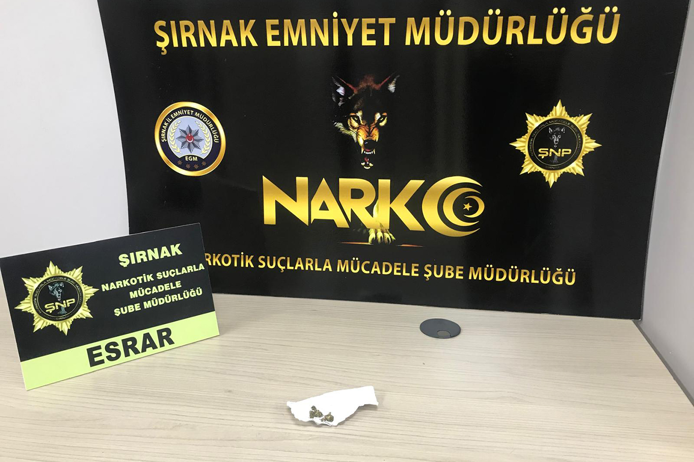 ŞIRNAK'TA 28 MİLYON TL KAÇAK ÜRÜN ELE GEÇİRİLDİ