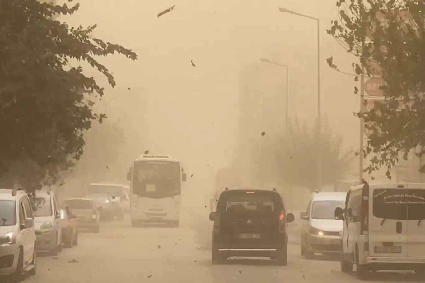 Meteoroloji'den kuvvetli rüzgâr ve toz taşınımı uyarısı