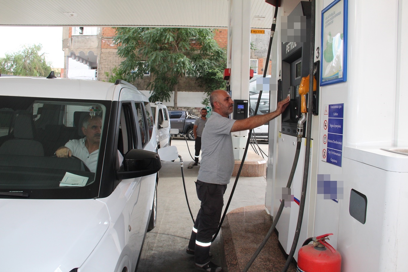 "Petrol düştü, pompa fiyatları beklentiyi karşılamadı"