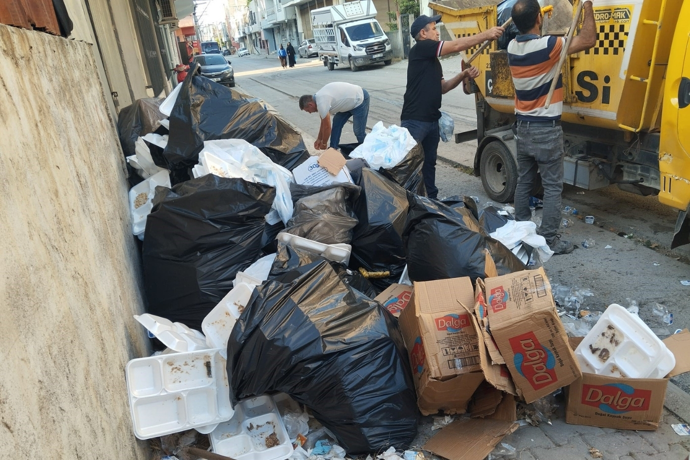 Akdeniz'de büyük hacimli atıklar toplanıyor 