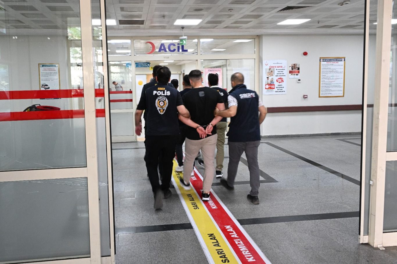 Siirt merkezli 6 ilde bahis suçlarına operasyon: 10 gözaltı