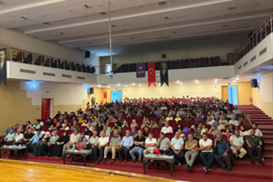 Adana'da 27 yıl görev yapan eğitimciye vefa programı