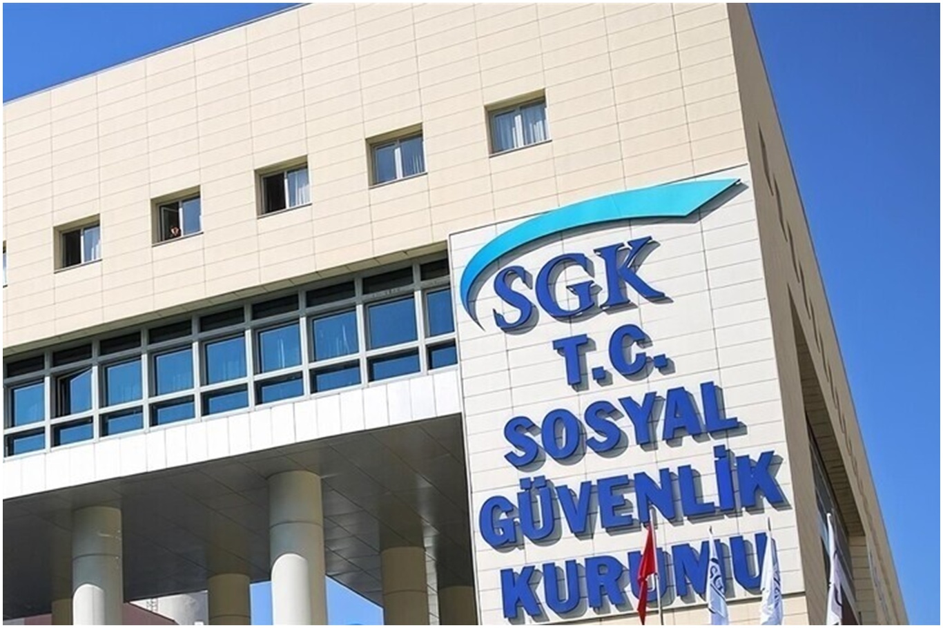 SGK 10 sözleşmeli bilişim personeli alacak