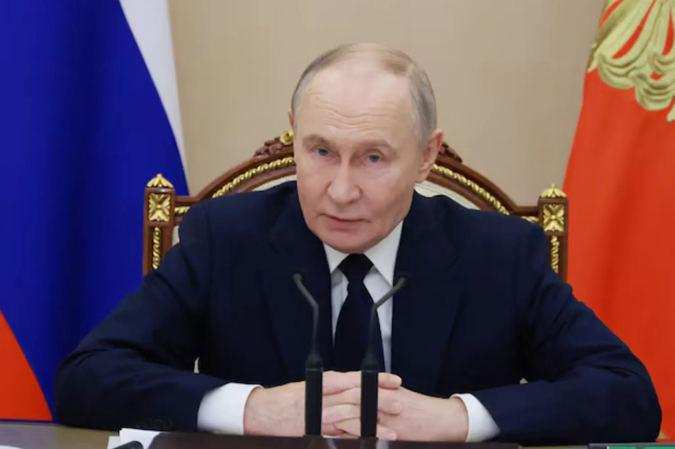 Putin daxwaza danûstandinên aştiyê dike: Mizakereyên Stenbolê yên 2022an wekî cih destnîşan dike