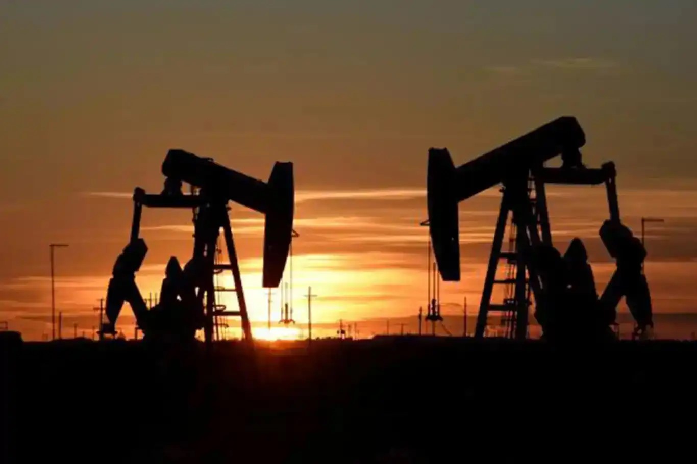 Petrol fiyatlarında düşüş sürüyor: Brent 72,94 dolara geriledi